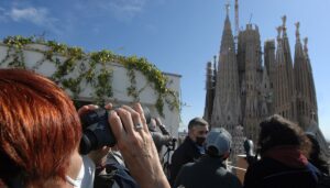 Urban Watching Swarovski Optik Sagrada Familia